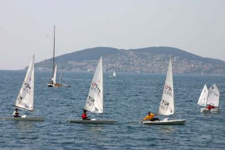 Bodrum'da yelkenler fora