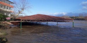 Restorant sular altında kaldı