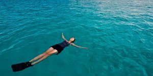 'Koronavirüse Karşı Suyun Üstünde Yatmak'