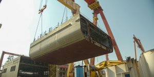 Sedef Tersanesi’nde 960 Ton Blok Kaldırıldı