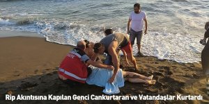 Rip Akıntısına Kapılan Genci Cankurtaran ve Vatandaşlar Kurtardı