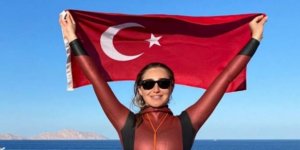Şahika Ercümen, Bahamalar'da Türkiye Rekoru Kırdı