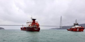 İstanbul Boğazı'nda Gemi Trafiği, Arızalanan Tanker Nedeniyle Askıya Alındı
