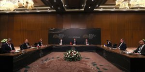 Rus ve Ukraynalı Bakanlar Masaya Oturdu: İlk Açıklamalar Geldi