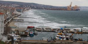 Marmara Denizi'nde Poyraz Etkisini Sürdürüyor
