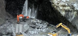 Kömür madenini su bastı