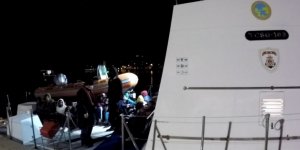 İzmir Açıklarında 87 Kaçak Göçmen Yakalandı