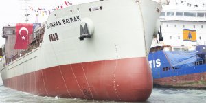 Başaran Bayrak Gemisi Suyla Buluştu