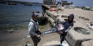 İsrail Askerleri Gazze'de Filistinli 3 Balıkçıyı Yaraladı