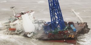 Hong Kong'da Alabora Olan Vinç Gemisinde 12 Kişinin Cansız Bedeni Bulundu