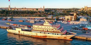 Yunanistan'ın Taciz Ateşi Açtığı Anatolian Adlı Gemi Haydarpaşa Limanı'na Yanaştı