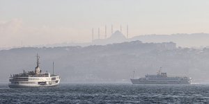 İstanbul'da Yoğun Sis Nedeniyle Vapur Seferleri Aksadı