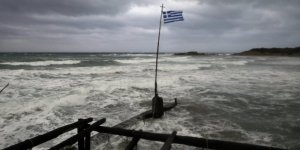 Yunanistan, İyon Denizi ve Girit Adası'nda sismik araştırma için NAVTEX yayımladı