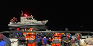 İzmir Açıklarında 49 Göçmen Kurtarıldı