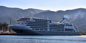 Marmaris'e Sezonun İlk Kruvaziyeri 450 Yolcusuyla Geldi