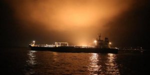 Malezya Açıklarında Gabon'a Ait Petrol Tankerinde Yangın Çıktı
