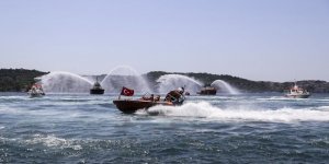Kıyı Emniyeti Genel Müdürlüğü, Boğaz'da Saygı Seyri Düzenledi