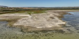 Büyükçekmece Gölü'nde Kurumanın Başladığı Gözlendi