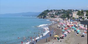 Akçakoca'da Yarın Denize Girmek Yasaklandı