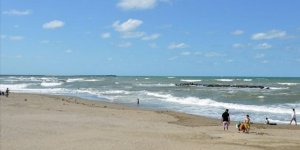 Sakarya'da "Dalgalı Denize Girmeyin" Uyarısı