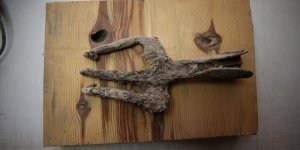 Assos Antik Kenti'nde 1700 Yıllık Üç Dişli Zıpkın Bulundu