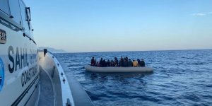 İzmir Açıklarında 113 Düzensiz Göçmen Kurtarıldı