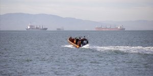 Zonguldak'ta Batan Geminin Kayıp 7 Personelini Arama Çalışmaları Sürüyor