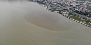 Yağmurun Ardından İzmir Körfezi'nin Rengi Değişti