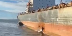 Husilerin Yemen Açıklarında Vurduğu Gemi Tamir İçin Yalova'ya Getirildi