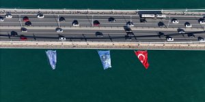 İlk Türk Astronot İçin İki Kıta Ortasında Türk Bayrağı Asıldı
