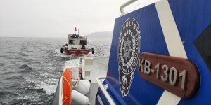 Van Gölü’nde Motor Arızası Yaşayan Tekneyi Gemi Adamları Kurtardı