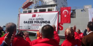 Türk Kızılay'ının 7’nci 'İyilik Gemisi' Gazze'ye Uğurlandı