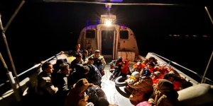 Ezine Açıklarında 26 Kaçak Göçmen Yakalandı