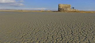 Batık şehirler suların çekilmesiyle gün yüzüne çıktı