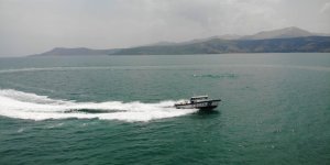 Polis Botu Van Gölü'nde Kaçak Avlanmaya İzin Vermiyor