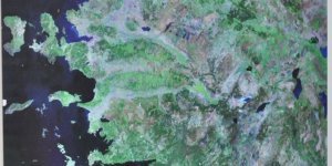 Egeli Akademisyenler Santorini Tehlikesine Dikkat Çekti