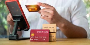 En İyi Aidatsız Kredi Kartı Veren Bankalar Hangileri? 2025