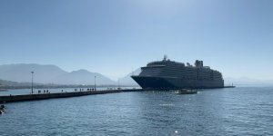 Hollanda Bandıralı 2 Bin 110 Yolcu 784 Mürettebatlı Kruvaziyer Gemisi Alanya'ya Ulaştı