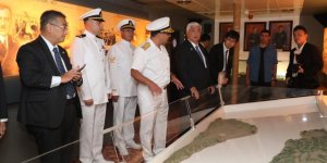 Japonya Savunma Bakanı Nakatani, İstanbul Tersanesi Komutanlığı’nı Ziyaret Etti