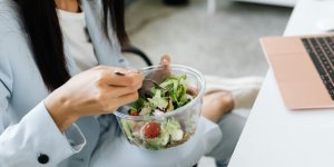 Ofis Çalışanları için Sağlıklı Beslenme Önerileri