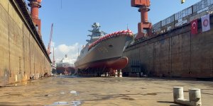 Yalova'da TCG İçel Fırkateyni Suya İndirildi