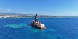 Bakan Bayraktar: "İki Yeni Sondaj Gemimizden İlki Mersin Taşucu'na Ulaştı"