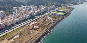 Deniz Kenarında Gerçekleştirilen Zorlu Off-Road Yarışları Nefesleri Kesti