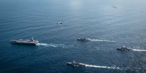 "Dünyanın En Büyük Uçak Gemisi USS Gerald R. Ford Karayip Denizi'nde"