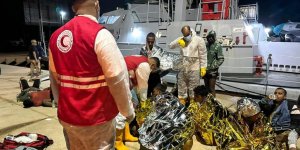 Libya Açıklarında 95 Göçmeni Taşıyan İki Tekne Alabora Oldu: 4 Ölü