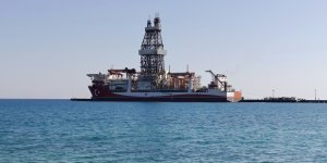 Türkiye'nin 228 Metrelik Denizdeki Yeni Gücü: Türkiye'nin Rengine Boyandı