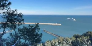 Rus Turistlere Türkiye'de Fırtına Engeli