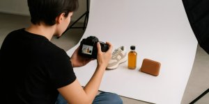 Ürün Fotoğraf Çekimi: E-Ticarette Satışı Artıran Profesyonel Görseller