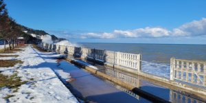 Kastamonu'da Dalgalar Sahil Şeridine Zarar Verdi