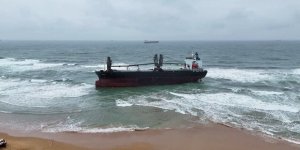 Kastamonu Açıklarında Vurulan ve Sarıyer'de Karaya Oturan Gemi Havadan Görüntülendi